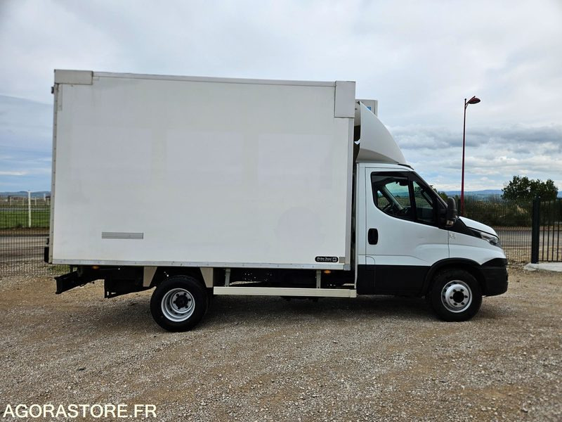 IVECO DAILY 72C21 PORTE VIANDE FRIGORIFIQUE - 2017 - Lastbil: billede 1 IVECO DAILY 72C21 PORTE VIANDE FRIGORIFIQUE - 2017 - Lastbil: billede 1