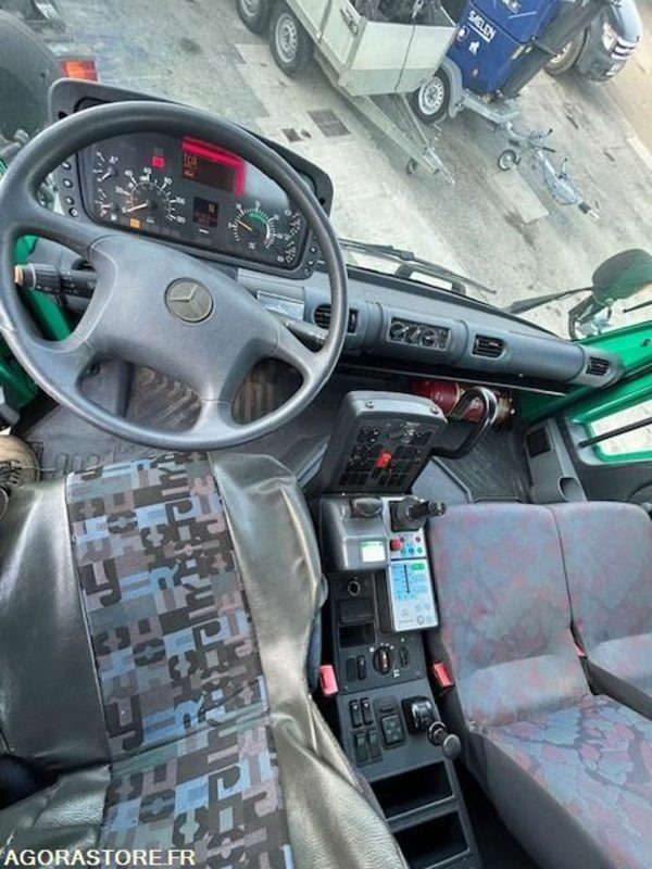 MERCEDES UNIMOG U300C VERSION COMMUNALE 2000 97652 KM - Lastbil: billede 4 MERCEDES UNIMOG U300C VERSION COMMUNALE 2000 97652 KM - Lastbil: billede 4