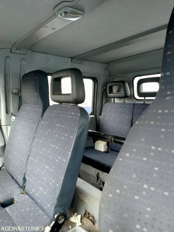 MITSUBISHI CANTER ( MOTEUR HS ) - Lastbil: billede 2 MITSUBISHI CANTER ( MOTEUR HS ) - Lastbil: billede 2