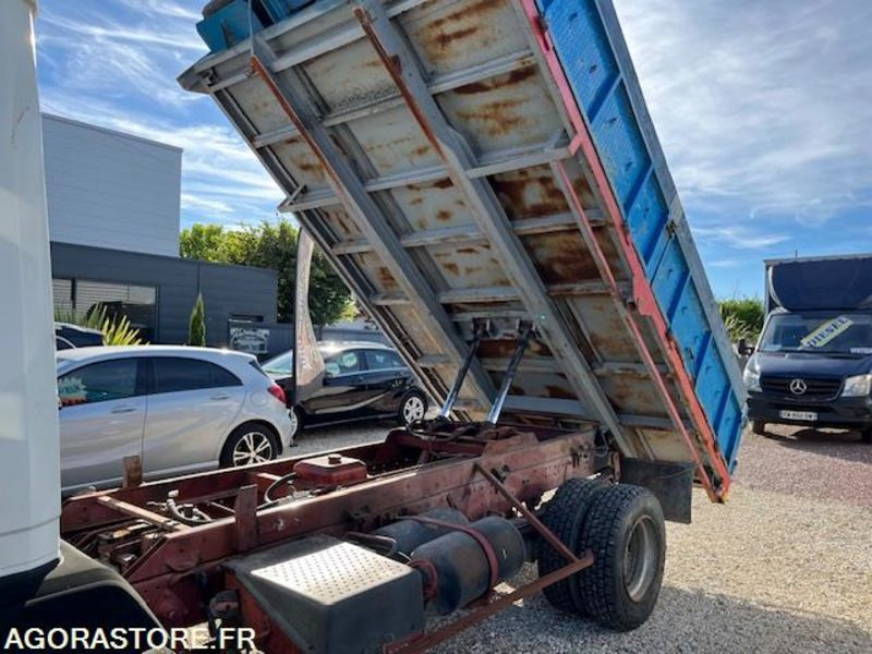 MERCEDES 809 D BENNE 7T5 - 1990 - 186 490km NOMBREUX TRAVAUX EFFECTUES/FACTURES - Ladbil med tip: billede 5 MERCEDES 809 D BENNE 7T5 - 1990 - 186 490km NOMBREUX TRAVAUX EFFECTUES/FACTURES - Ladbil med tip: billede 5