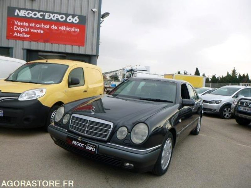 MERCEDES classe E 420 v8 W210 - 1996 - immatriculation espagnole vente pour pro - Bil: billede 4 MERCEDES classe E 420 v8 W210 - 1996 - immatriculation espagnole vente pour pro - Bil: billede 4