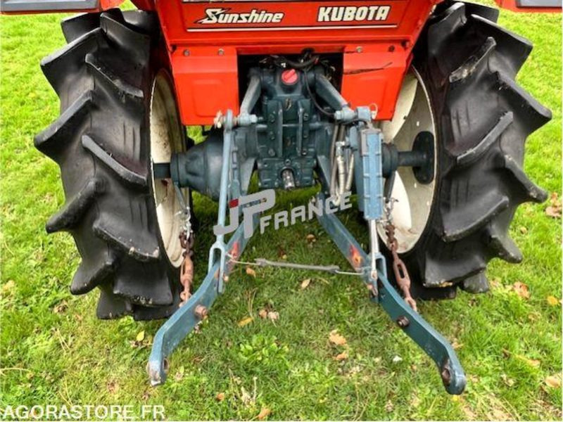 Traktor MICROTRACTEUR KUBOTA L1-185 4RM 3 CYLINDRES DIESEL 1300CM3 DANS L'ETAT: billede 6