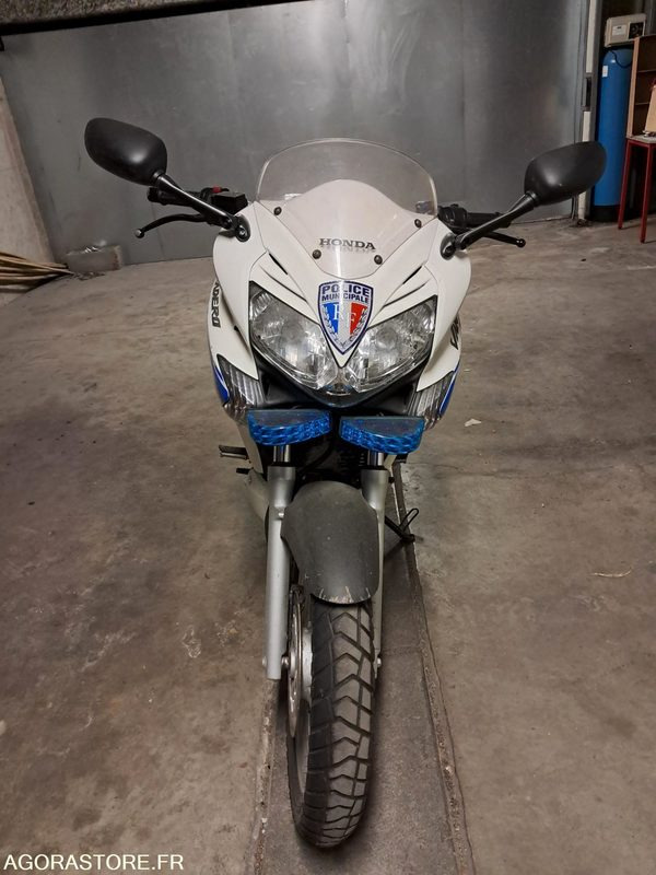 MOTO HONDA VARADERO 125 - Motorcykel: billede 3 MOTO HONDA VARADERO 125 - Motorcykel: billede 3
