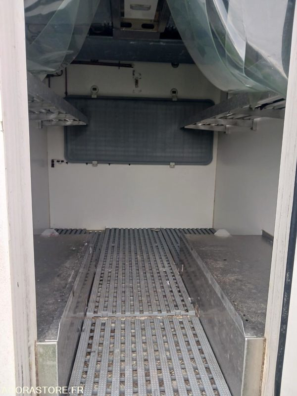 OPEL VIVARO FRIGORIFIQUE - 2017 - 159600KM - Kølebil: billede 4 OPEL VIVARO FRIGORIFIQUE - 2017 - 159600KM - Kølebil: billede 4