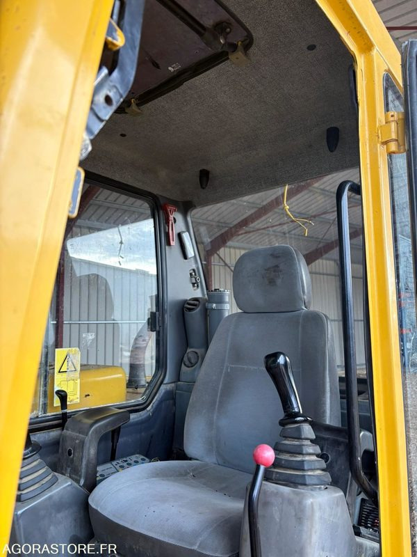 PELLE KOMATSU / 0333018 H / 2004 - Gravemaskine: billede 4 PELLE KOMATSU / 0333018 H / 2004 - Gravemaskine: billede 4