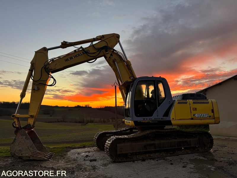 PELLE NEW HOLLAND E215B - 2009 - 11000 heures - Gravemaskine: billede 4 PELLE NEW HOLLAND E215B - 2009 - 11000 heures - Gravemaskine: billede 4