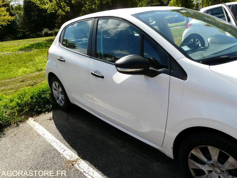 PEUGEOT 208 DX190CZ - Bil: billede 2 PEUGEOT 208 DX190CZ - Bil: billede 2