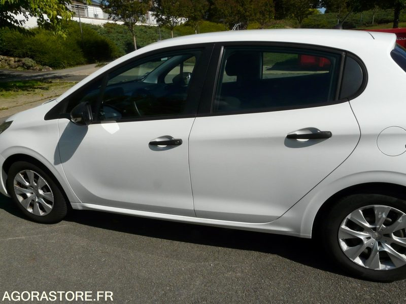 PEUGEOT 208 DX207CZ - Bil: billede 4 PEUGEOT 208 DX207CZ - Bil: billede 4