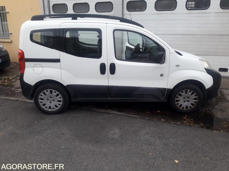 PEUGEOT BIPPER 2012 - Små varebil: billede 2 PEUGEOT BIPPER 2012 - Små varebil: billede 2