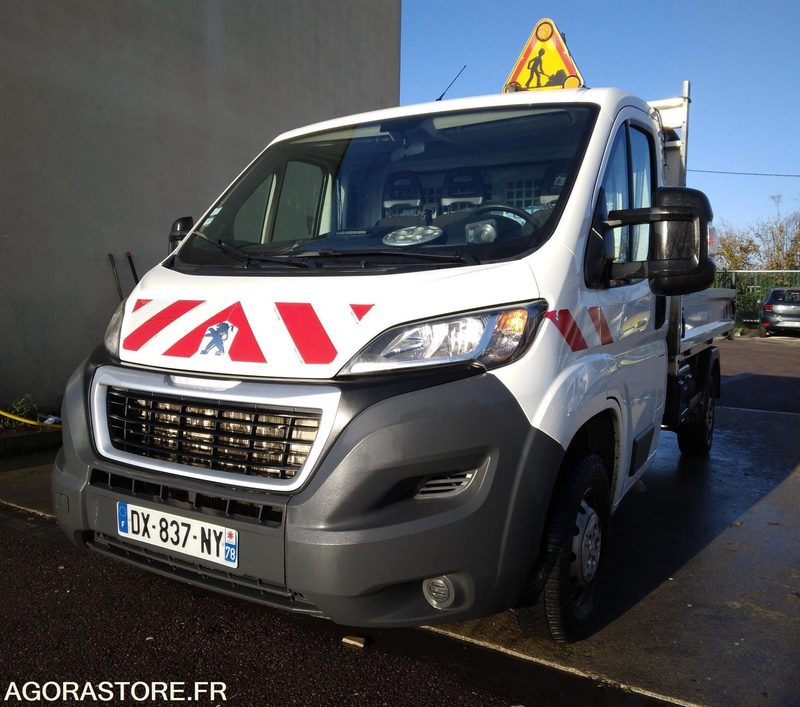 PEUGEOT BOXER benne basculante - 2015 - 112006 km - GAZOLE - Ladbil med tip: billede 3 PEUGEOT BOXER benne basculante - 2015 - 112006 km - GAZOLE - Ladbil med tip: billede 3