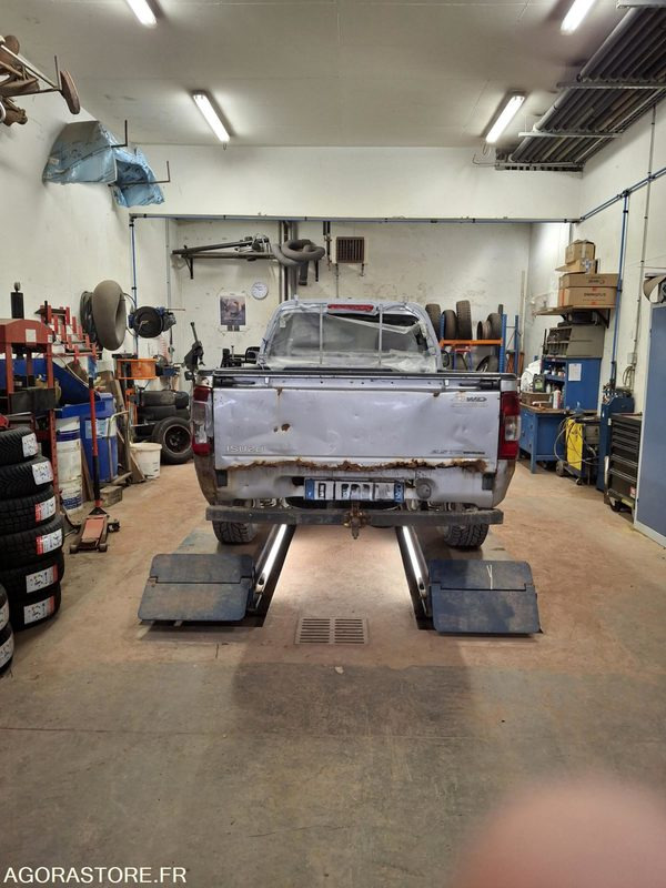 PICK UP D MAX ISUZU - Pickup: billede 2 PICK UP D MAX ISUZU - Pickup: billede 2