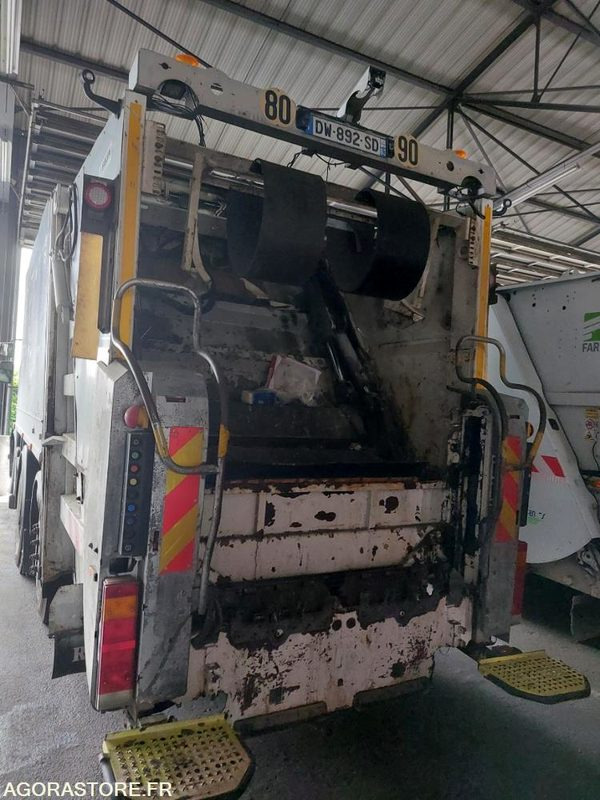 RENAULT - BOM Premium - 2008 / 412 258 km - DW-892-SD (BARA - R51651) - Affaldsmaskine: billede 2 RENAULT - BOM Premium - 2008 / 412 258 km - DW-892-SD (BARA - R51651) - Affaldsmaskine: billede 2