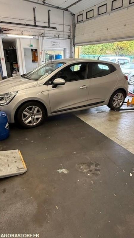 RENAULT CLIO V Diesel - 35000km - 2019 - Bil: billede 3 RENAULT CLIO V Diesel - 35000km - 2019 - Bil: billede 3