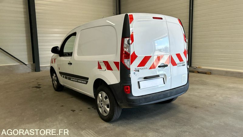 RENAULT KANGOO II MOTRICITE RENFORCEE 1ERE MAIN 2018 97800KMS CT OK - Små varebil: billede 1 RENAULT KANGOO II MOTRICITE RENFORCEE 1ERE MAIN 2018 97800KMS CT OK - Små varebil: billede 1