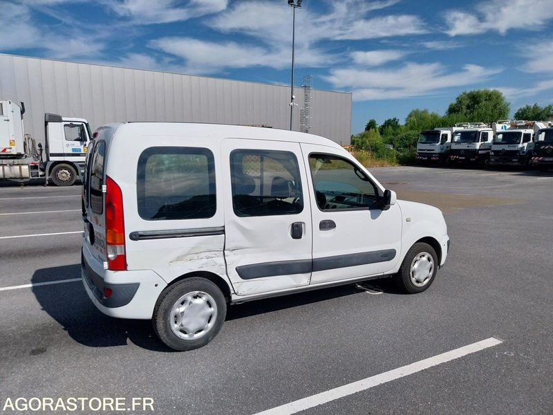 RENAULT Kangoo vitré 2P 2004 (309916Km) ROULANT PRO UNIQUEMENT - Små varebil: billede 3 RENAULT Kangoo vitré 2P 2004 (309916Km) ROULANT PRO UNIQUEMENT - Små varebil: billede 3