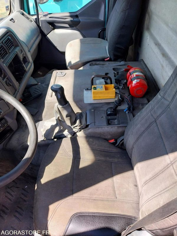 RENAULT PREMIUM 320-19 / 2005 / 445 375 km - Lastbil chassis: billede 4 RENAULT PREMIUM 320-19 / 2005 / 445 375 km - Lastbil chassis: billede 4