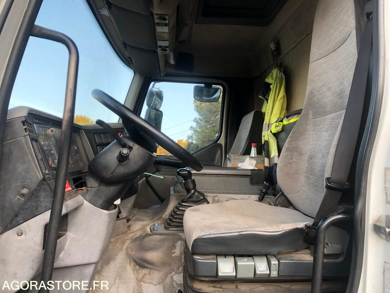 Slamsugemaskine RENAULT PREMIUM HYDROCUREUSE 245082kms 2001: billede 8