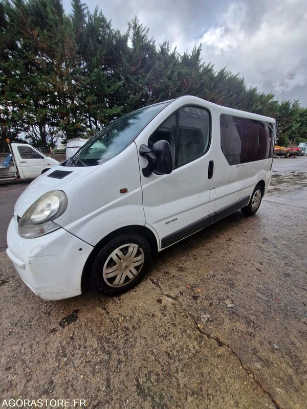 Renault trafic passenger 1.9 dci 100 cv 244744 kms CLIM ,CHAUDIERE - Minibus, Persontransport: billede 1 Renault trafic passenger 1.9 dci 100 cv 244744 kms CLIM ,CHAUDIERE - Minibus, Persontransport: billede 1