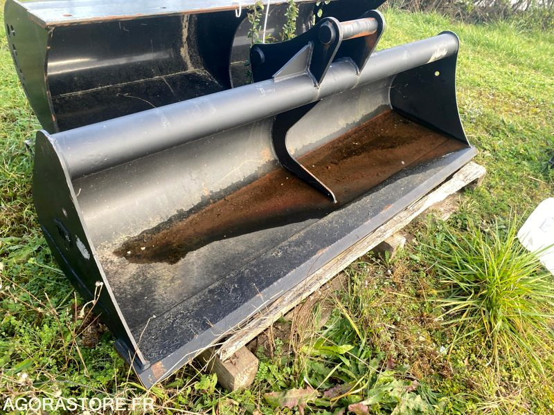 Godet curage 1800 mm NEUF - Reservedel for Entreprenørmaskin: billede 1 Godet curage 1800 mm NEUF - Reservedel for Entreprenørmaskin: billede 1