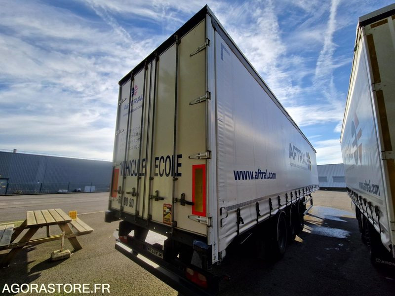 Semi-remorque Fruehauf TX34 - 2008 - CN239ZT - Sættevogn: billede 3 Semi-remorque Fruehauf TX34 - 2008 - CN239ZT - Sættevogn: billede 3