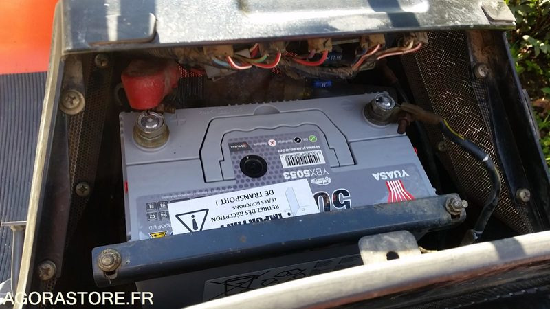 Plæneklipper TONDEUSE KUBOTA G21 DIESEL 2007 933H SANS PLATEAU DE COUPE: billede 11