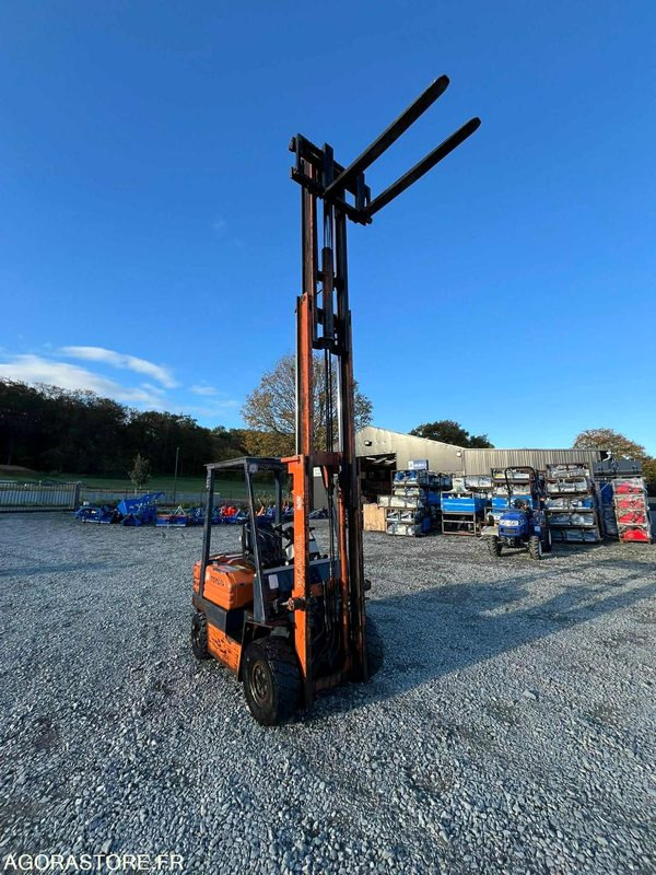 TOYOTA chariot levée libre TOYOTA 025FD18 Diesel - Diesel gaffeltruck: billede 1 TOYOTA chariot levée libre TOYOTA 025FD18 Diesel - Diesel gaffeltruck: billede 1