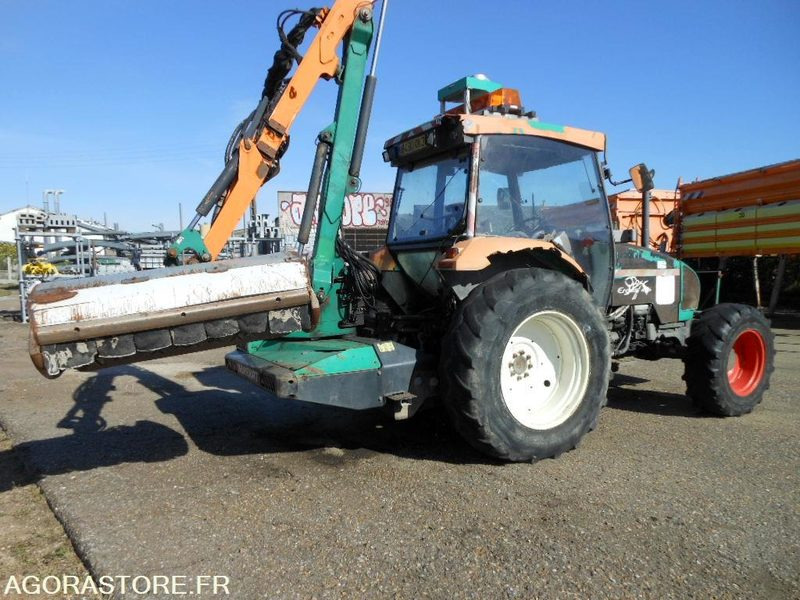 TRACTEUR AGRICOLE RENAULT ERGOS 446 (DD123) + DEBROUSSAILLEUSE 5M (MC123) - Traktor: billede 3 TRACTEUR AGRICOLE RENAULT ERGOS 446 (DD123) + DEBROUSSAILLEUSE 5M (MC123) - Traktor: billede 3