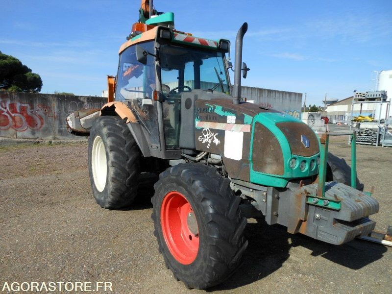 TRACTEUR AGRICOLE RENAULT ERGOS 446 (DD123) + DEBROUSSAILLEUSE 5M (MC123) - Traktor: billede 2 TRACTEUR AGRICOLE RENAULT ERGOS 446 (DD123) + DEBROUSSAILLEUSE 5M (MC123) - Traktor: billede 2