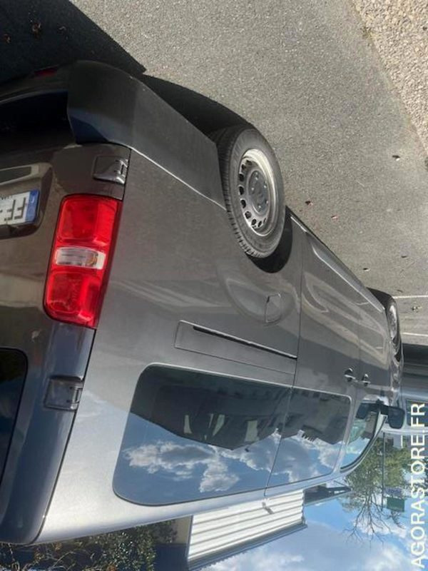 TTC / 0% TVA - MINIBUS CITROEN JUMPY SPACETOURER 1.5L BHDI - 4 portes - 2019 - Minibus, Persontransport: billede 3 TTC / 0% TVA - MINIBUS CITROEN JUMPY SPACETOURER 1.5L BHDI - 4 portes - 2019 - Minibus, Persontransport: billede 3