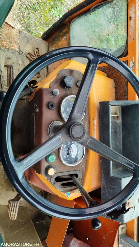 Tracteur RENAULT - 2864H - 1988 - 7723-KY-32 - ROULANT ET MOTEUR TOURNANT - Traktor: billede 5 Tracteur RENAULT - 2864H - 1988 - 7723-KY-32 - ROULANT ET MOTEUR TOURNANT - Traktor: billede 5