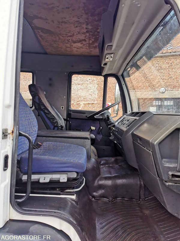 Camion dépannage plateau Man - 2001 - 339 751km - VEHICULE BELGE - Trækker: billede 5 Camion dépannage plateau Man - 2001 - 339 751km - VEHICULE BELGE - Trækker: billede 5