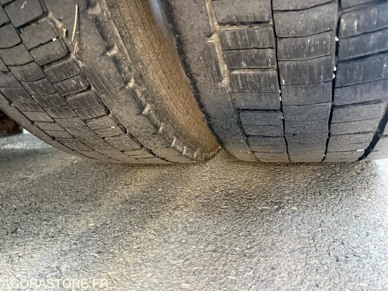 Trækker RENAULT 320 DCI - 2006 - 549 396km: billede 14