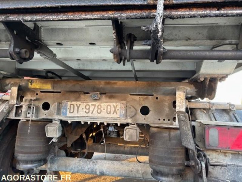 Trækker TRACTEUR 4X2 MERCEDES ACTROS 1845 2018 385 000 KM + BENNE ALUMINIUM SHMITZ 2016: billede 13 Trækker TRACTEUR 4X2 MERCEDES ACTROS 1845 2018 385 000 KM + BENNE ALUMINIUM SHMITZ 2016: billede 13