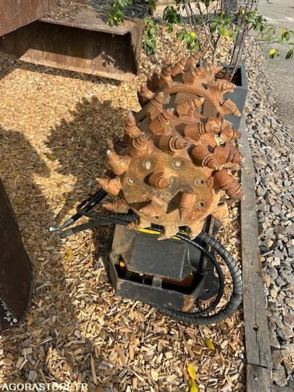 FRAISE HYDRAULIQUE DE DEMONSTRATION MB CRUSHER POUR PELLE 18-25 TONNES 2019 - Udstyr for Entreprenørmaskin: billede 2 FRAISE HYDRAULIQUE DE DEMONSTRATION MB CRUSHER POUR PELLE 18-25 TONNES 2019 - Udstyr for Entreprenørmaskin: billede 2