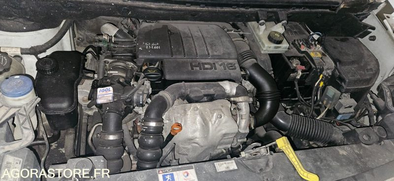 VEHICULE FRIGORIFIQUE PEUGEOT PARTNER AB519FR - Små varebil: billede 2 VEHICULE FRIGORIFIQUE PEUGEOT PARTNER AB519FR - Små varebil: billede 2