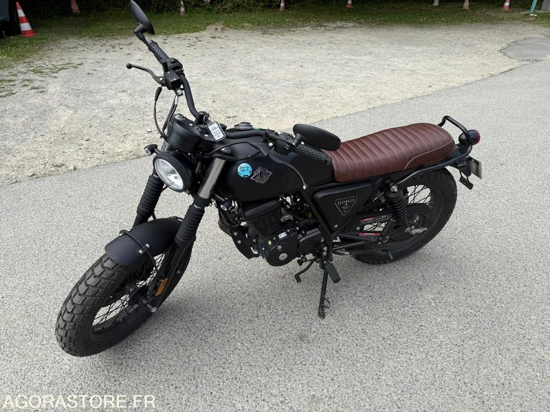 VÉHICULE RÉCUPÉRABLE A QUIBERON - 1 Moto 125cc Scrambler AM64 - Archive - Motorcykel: billede 1 VÉHICULE RÉCUPÉRABLE A QUIBERON - 1 Moto 125cc Scrambler AM64 - Archive - Motorcykel: billede 1