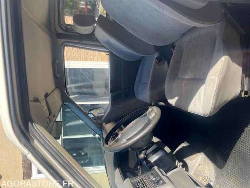 VOLKSWAGEN TRANSPORT 9 PLACES - Minibus, Persontransport: billede 3 VOLKSWAGEN TRANSPORT 9 PLACES - Minibus, Persontransport: billede 3