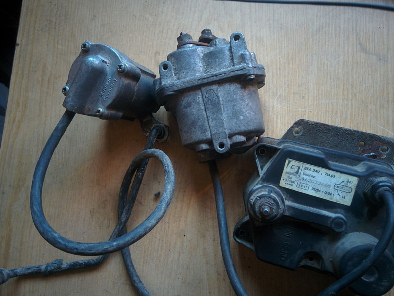 Mercedes-Benz потенциометр 445.805.2\2 . 4.4.\511.5.10. 5020. 5.9/ 5.18/3 . 44 - Kontrol blok: billede 1 Mercedes-Benz потенциометр 445.805.2\2 . 4.4.\511.5.10. 5020. 5.9/ 5.18/3 . 44 - Kontrol blok: billede 1