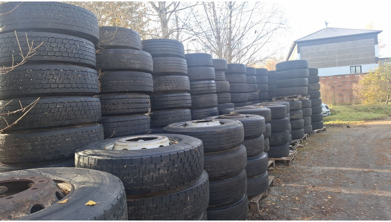 Michelin 295*80R22.5 255*70 \ 275*70* 265\70R19.5 - Dæk for Lastbil: billede 1 Michelin 295*80R22.5 255*70 \ 275*70* 265\70R19.5 - Dæk for Lastbil: billede 1