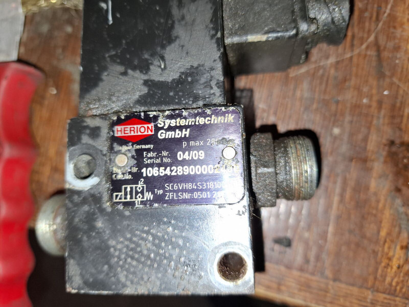 Volvo ZFLS / Herion - Hydraulisk cylinder: billede 1 Volvo ZFLS / Herion - Hydraulisk cylinder: billede 1