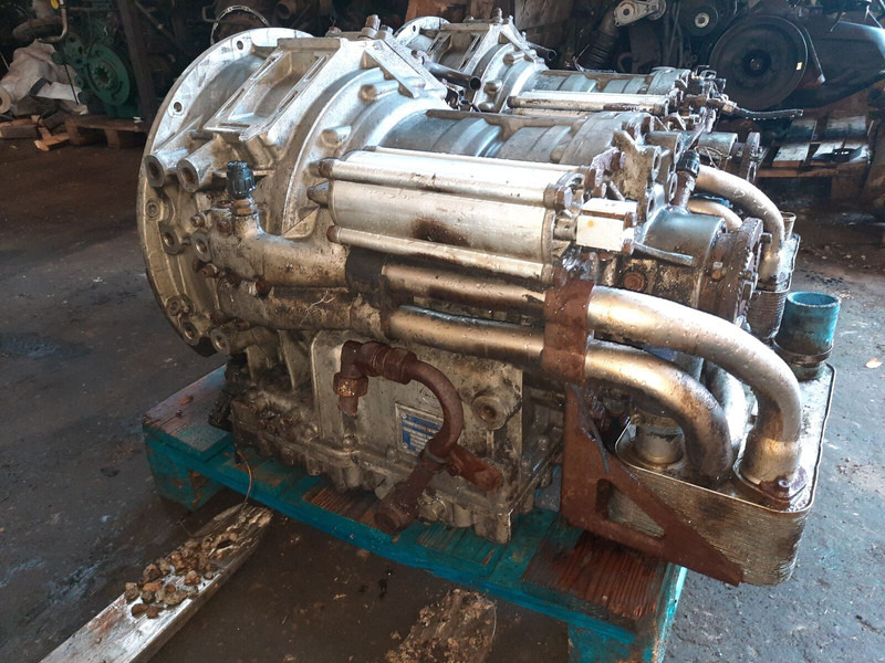 ZF 6HP604C .6HP502C. 6HP552C .6HP602C. 6HP592C. 6HP504C .6HP604C. 6 - Gearkasse: billede 1 ZF 6HP604C .6HP502C. 6HP552C .6HP602C. 6HP592C. 6HP504C .6HP604C. 6 - Gearkasse: billede 1