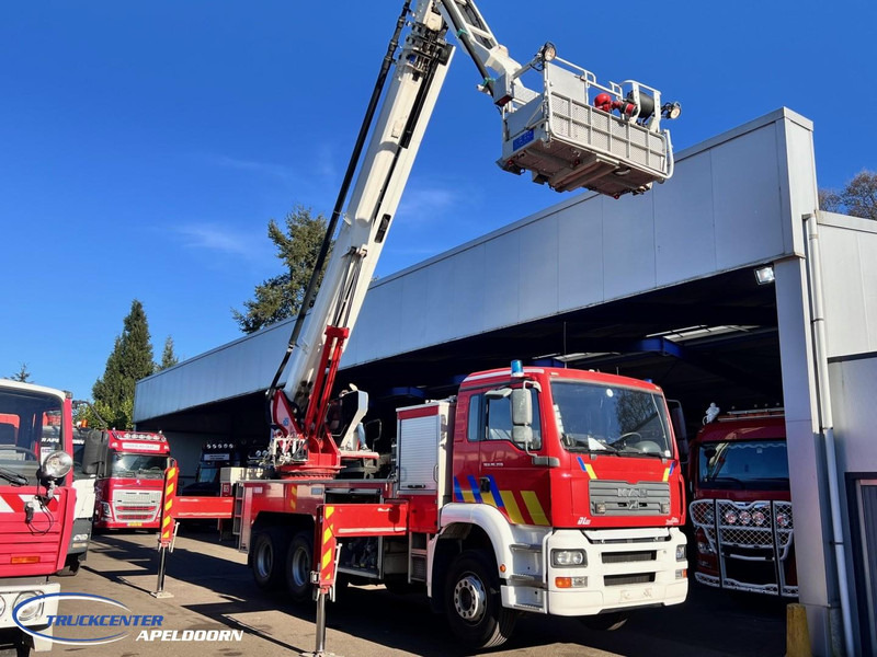 MAN TGA 26.350 Magirus ALP 320L = 32 meter, Waterpomp, 6x4, Bladgeveerd - Brandbil: billede 2 MAN TGA 26.350 Magirus ALP 320L = 32 meter, Waterpomp, 6x4, Bladgeveerd - Brandbil: billede 2