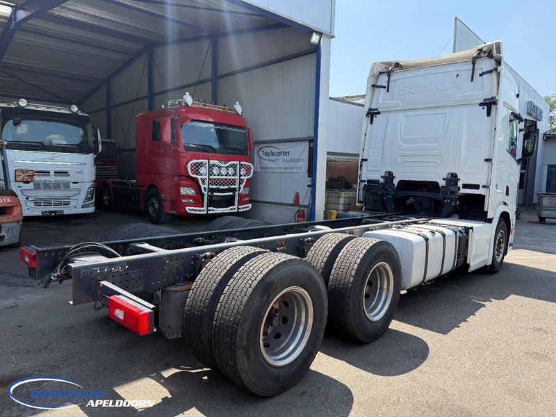 Scania R650 V8 NGS 6x4, Standclima, Retarder, PTO, 9000 Vooras - Lastbil chassis: billede 2 Scania R650 V8 NGS 6x4, Standclima, Retarder, PTO, 9000 Vooras - Lastbil chassis: billede 2