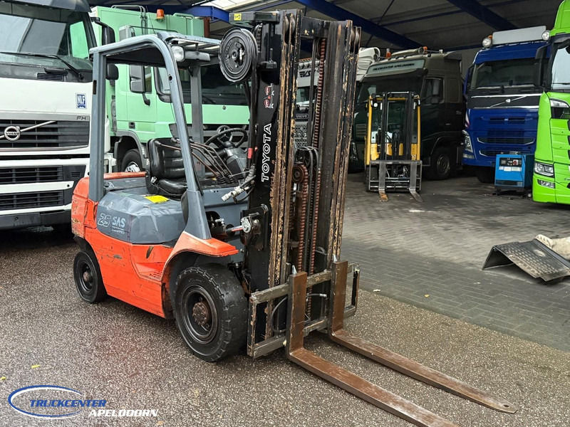Toyota 7FDF25 Triplo, Extra functies - Diesel gaffeltruck: billede 1 Toyota 7FDF25 Triplo, Extra functies - Diesel gaffeltruck: billede 1