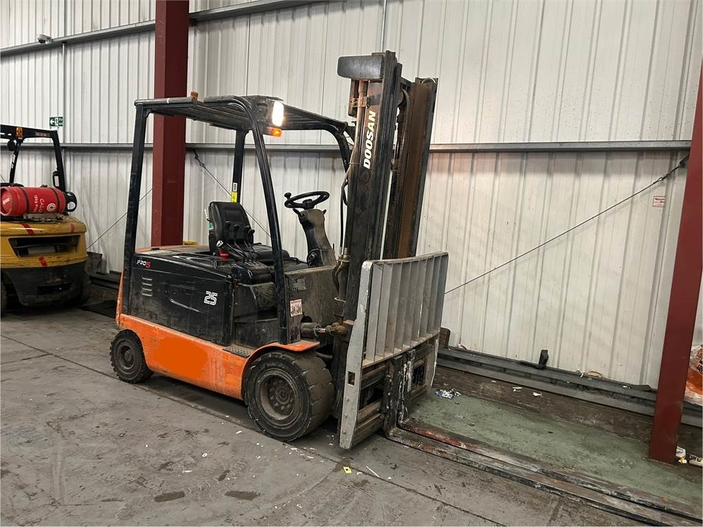 Doosan B25X-5 - El gaffeltruck: billede 4 Doosan B25X-5 - El gaffeltruck: billede 4