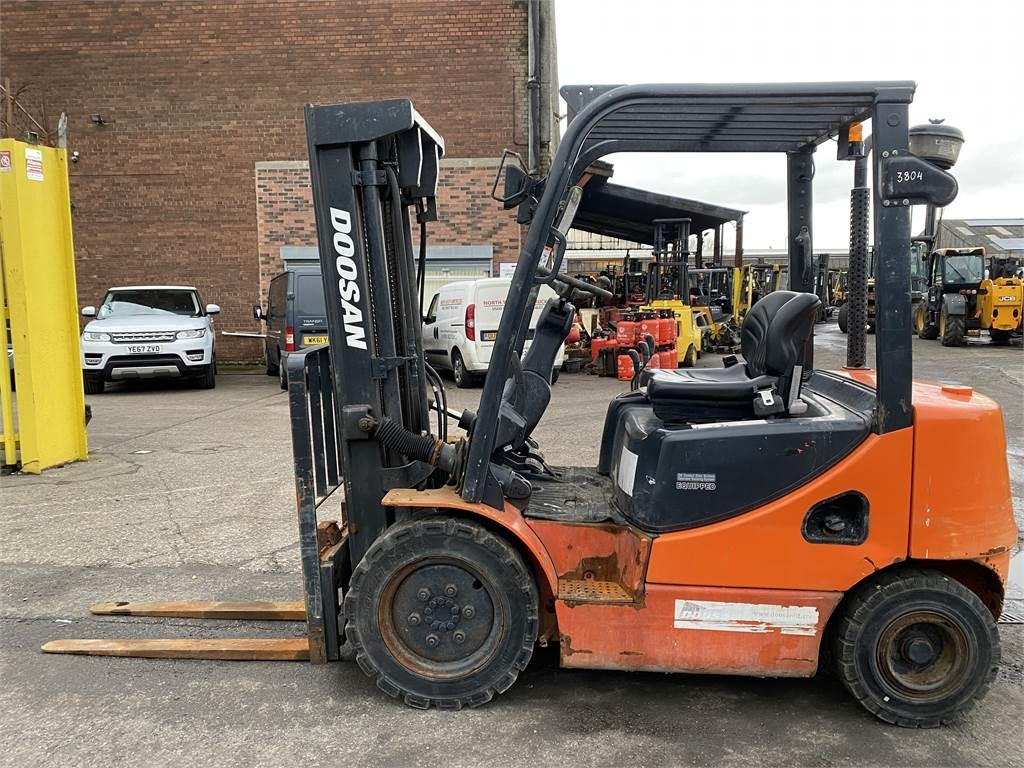 Doosan D25S-5 - Diesel gaffeltruck: billede 1 Doosan D25S-5 - Diesel gaffeltruck: billede 1