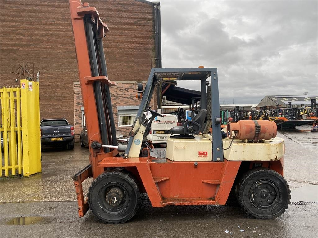 Nissan BF05H50U - Diesel gaffeltruck: billede 1 Nissan BF05H50U - Diesel gaffeltruck: billede 1