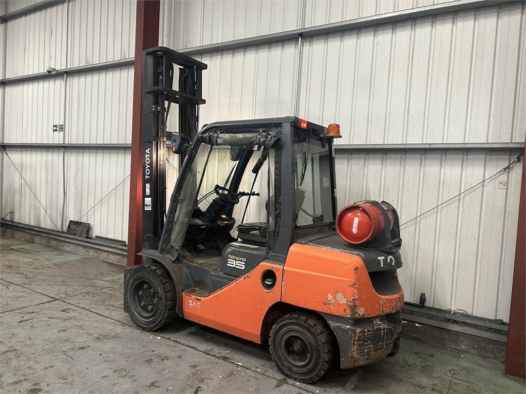 Toyota 02-8FGJF35 - Gas gaffeltruck: billede 3 Toyota 02-8FGJF35 - Gas gaffeltruck: billede 3
