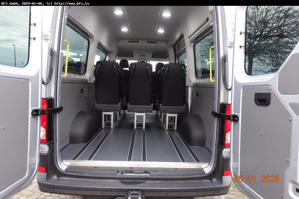 MAN TGE 3.180 4x2 F SB 8 Sitzer, Automatik, Anhängek - Minibus, Persontransport: billede 3 MAN TGE 3.180 4x2 F SB 8 Sitzer, Automatik, Anhängek - Minibus, Persontransport: billede 3