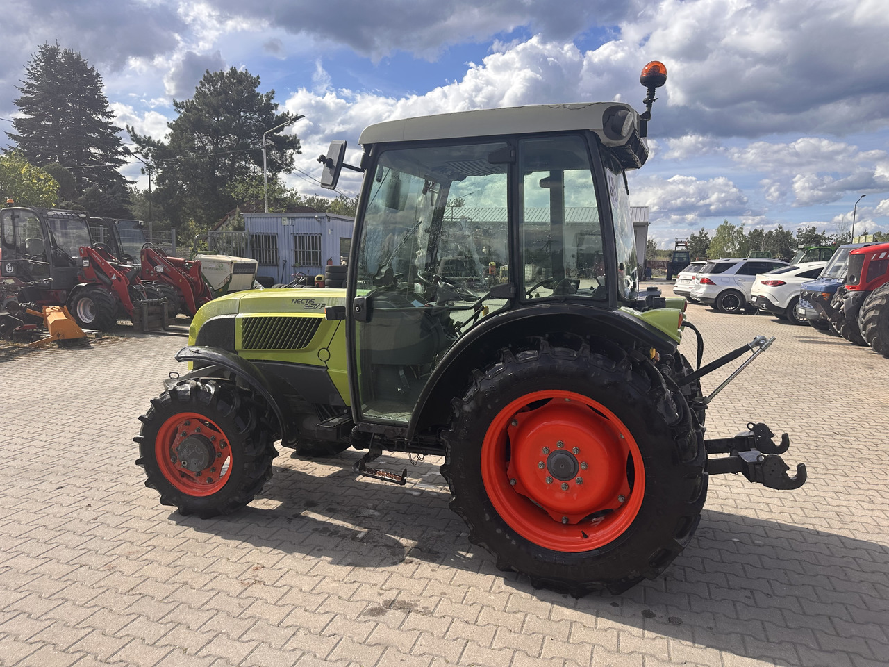 CLAAS NECTIS 257F - Traktor: billede 2 CLAAS NECTIS 257F - Traktor: billede 2